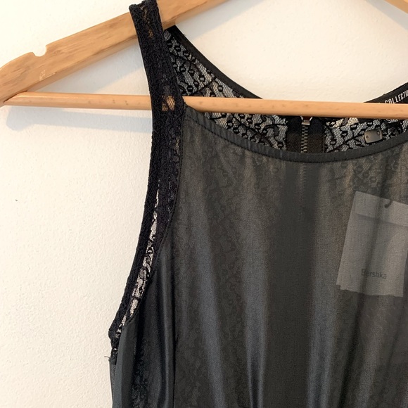 NWT Bershka short lingered dress sleeveless. - Picture 2 of 3